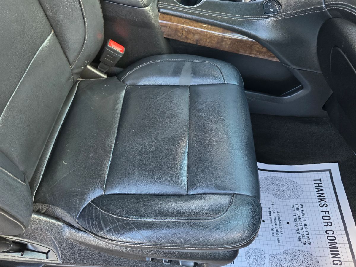 2018 Chevrolet Tahoe LT photo 21