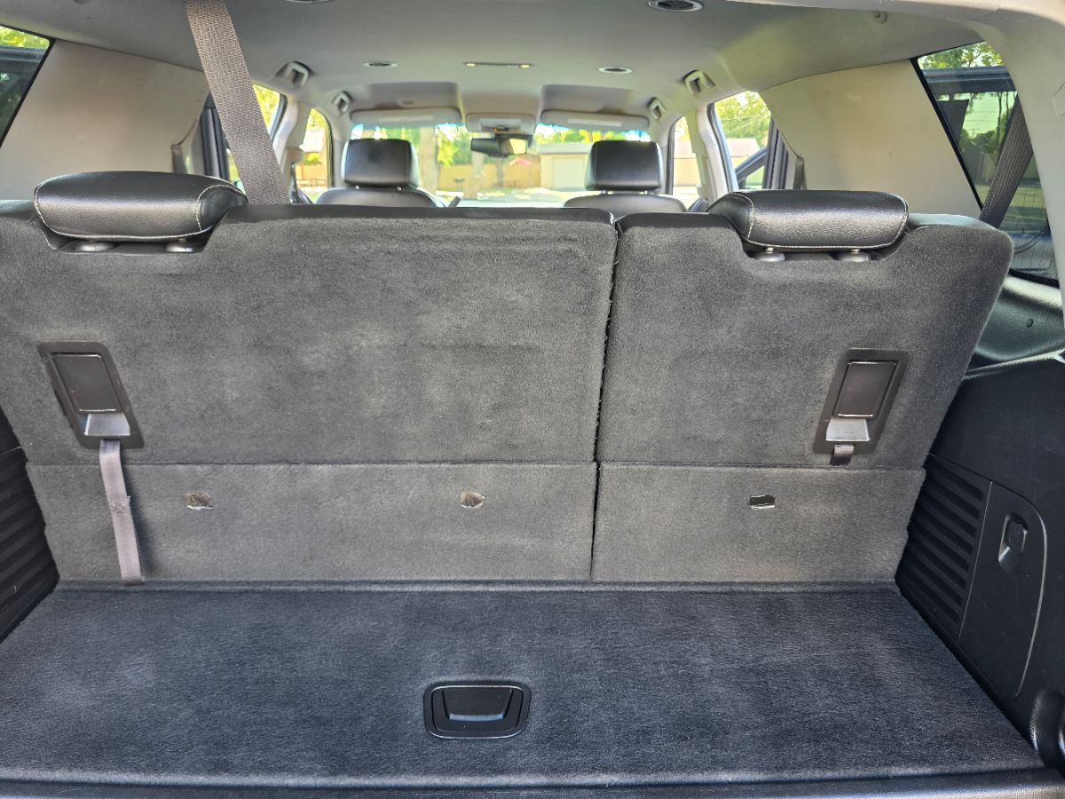 2018 Chevrolet Tahoe LT photo 39