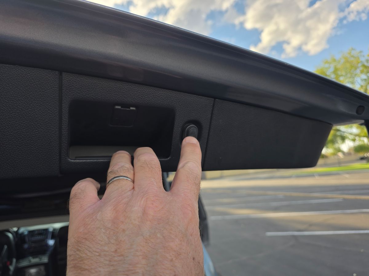 2018 Chevrolet Tahoe LT photo 40