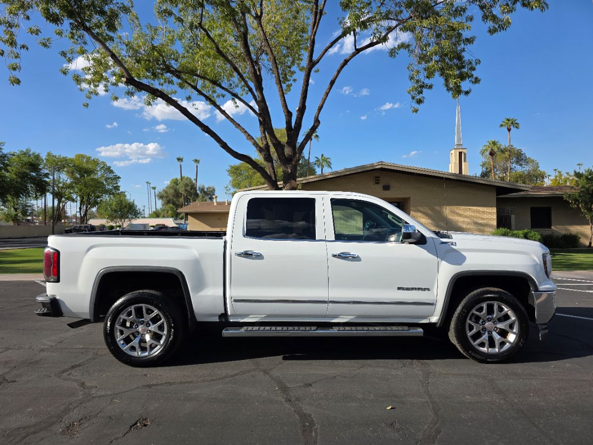 2018 Gmc Sierra 1500 SLT photo 3