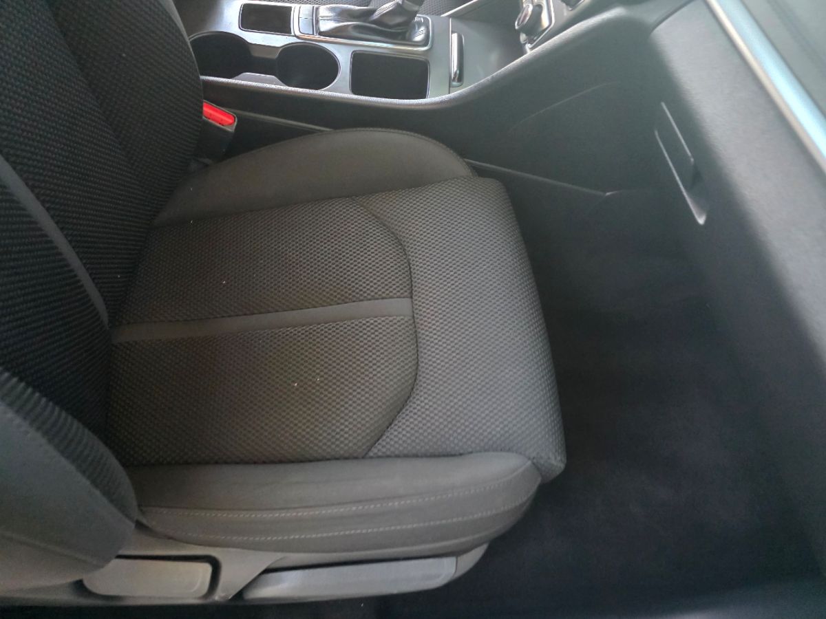 2019 Kia Optima LX photo 26