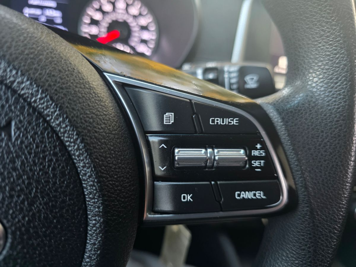 2019 Kia Optima LX photo 32
