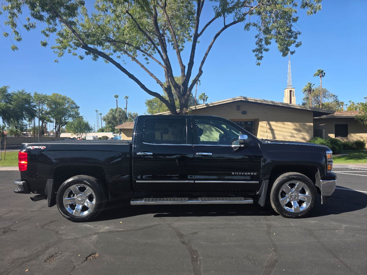 2015 Chevrolet Silverado 1500 LTZ photo 3