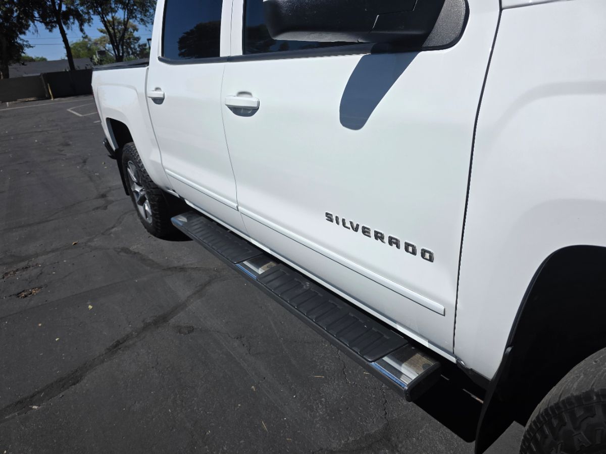 2018 Chevrolet Silverado 1500 LT photo 4