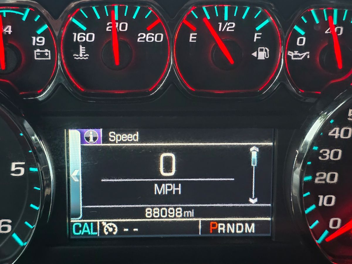 2016 Chevrolet Tahoe LS photo 4