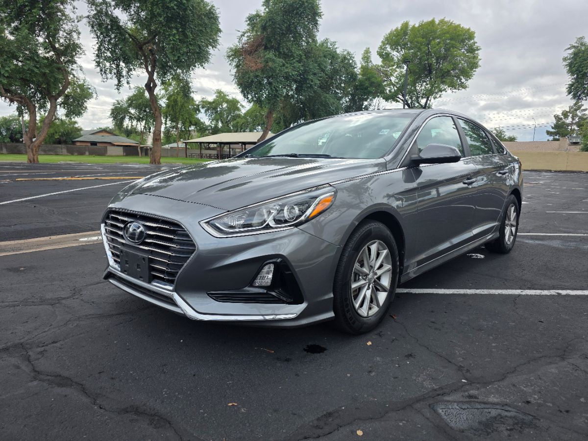 2019 Hyundai Sonata Eco SE photo 2