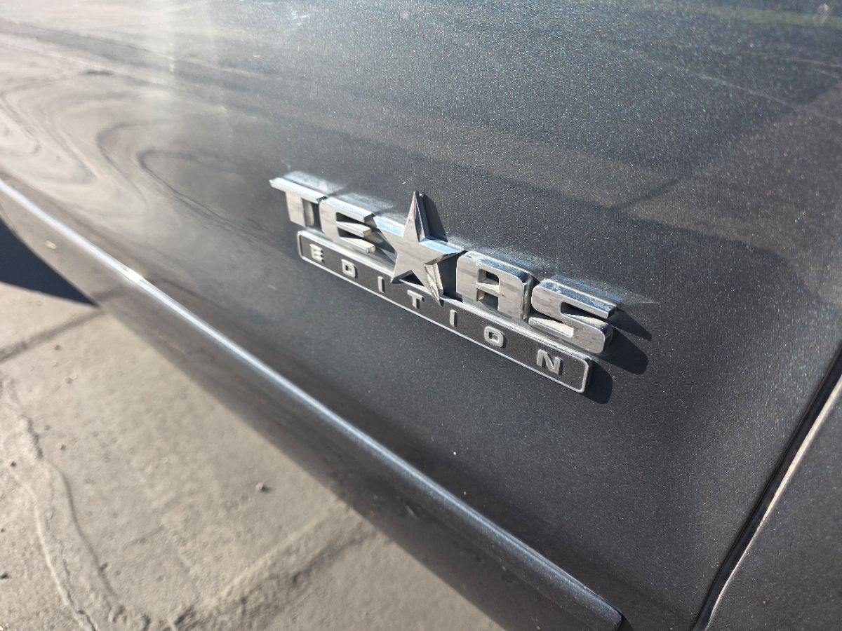 2018 Chevrolet Silverado 1500 LT Texas Edition photo 4