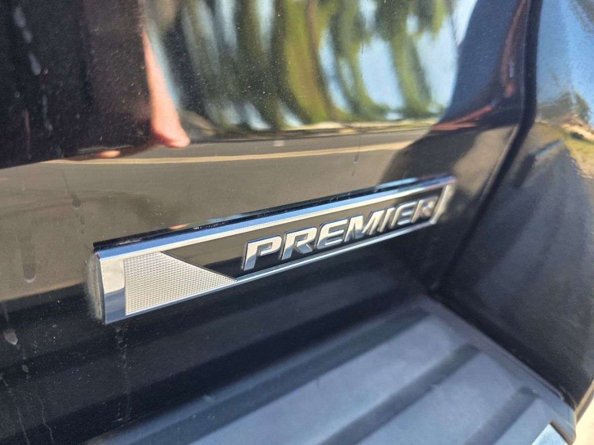 2017 Chevrolet Tahoe Premier - Photo 6