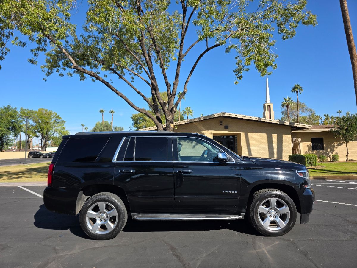 2017 Chevrolet Tahoe Premier - Photo 3