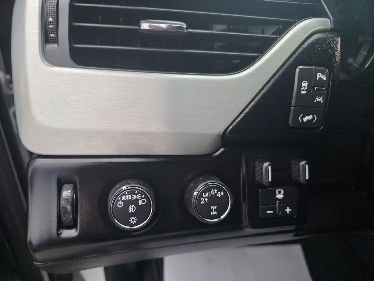 2019 Gmc Yukon SLT photo 2