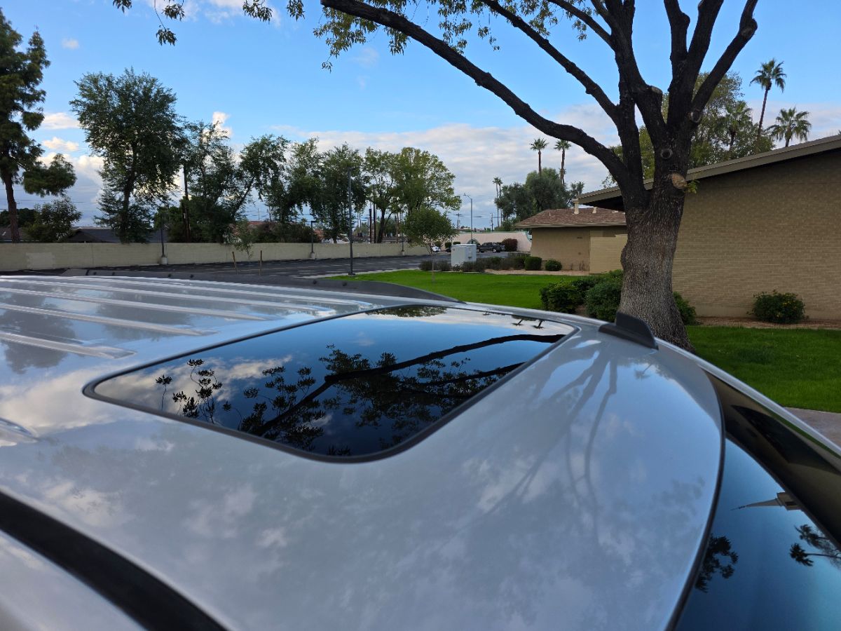 2015 Chevrolet Tahoe LT photo 3