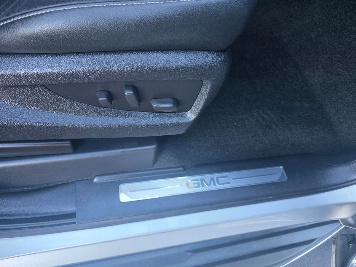 2016 GMC Yukon SLT - Photo 23