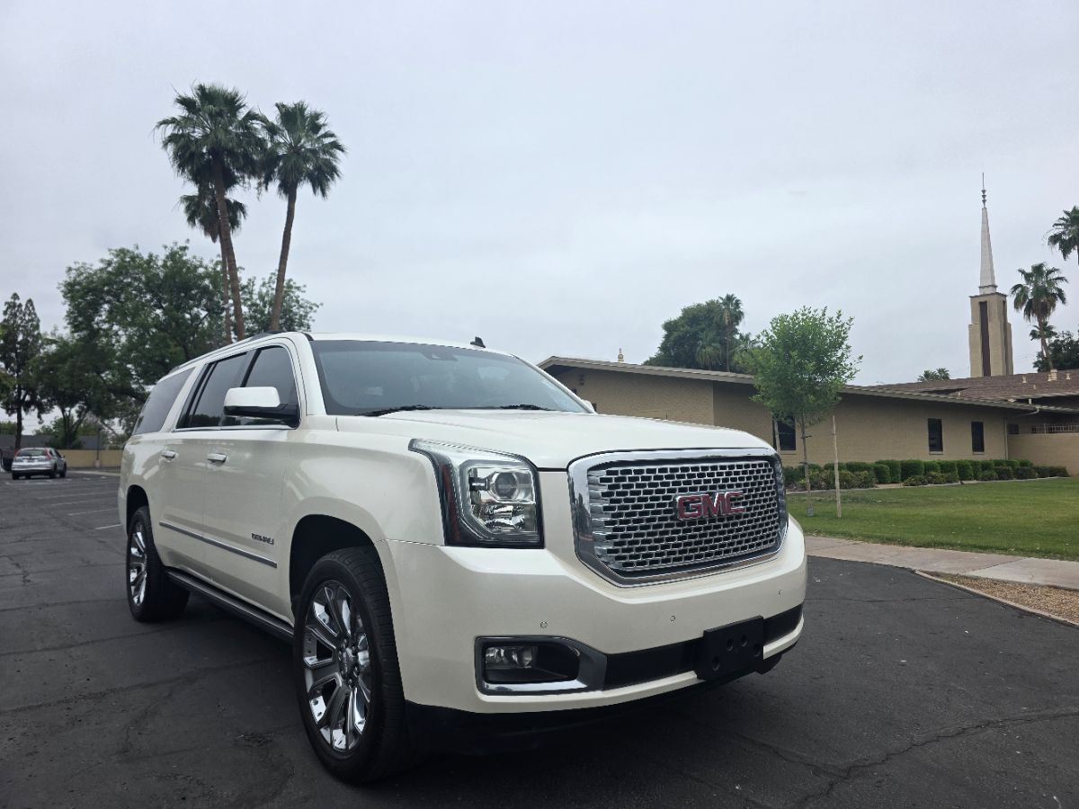 2015 GMC Yukon Denali 2WD's photo