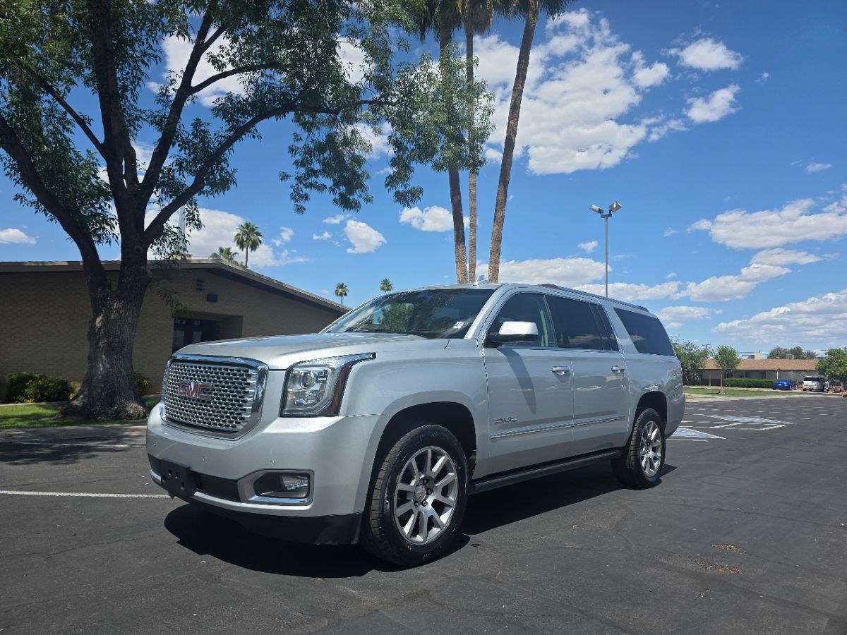 2017 GMC Yukon Denali 2WD's photo