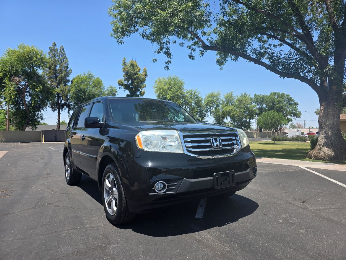 2015 Honda Pilot 2WD SE's photo
