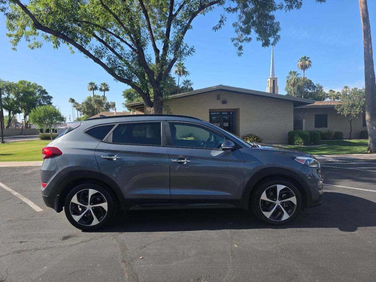 2016 Hyundai Tucson Limited FWD's photo