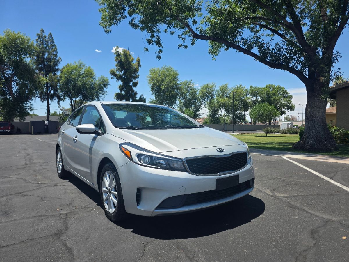 2017 Kia Forte LX AT's photo