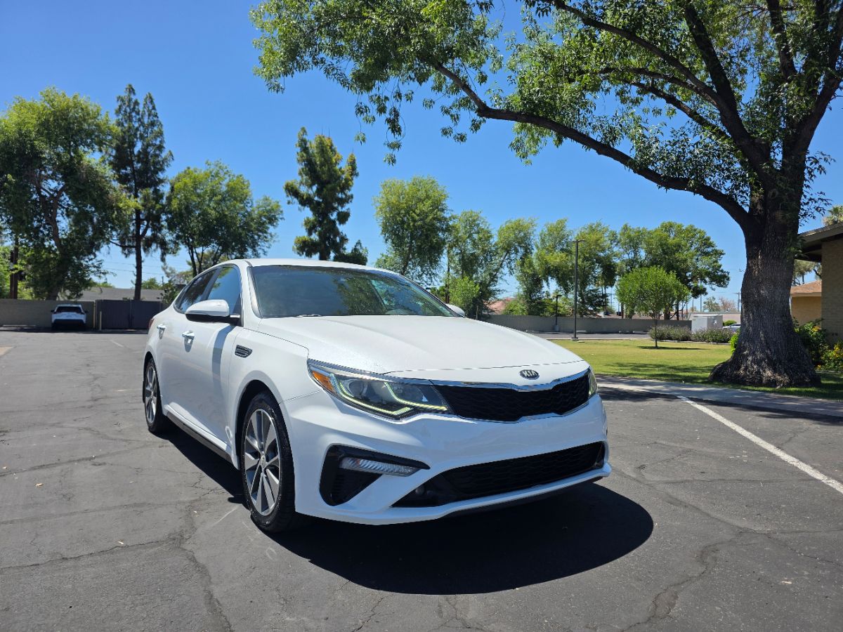 2019 Kia Optima S AT's photo