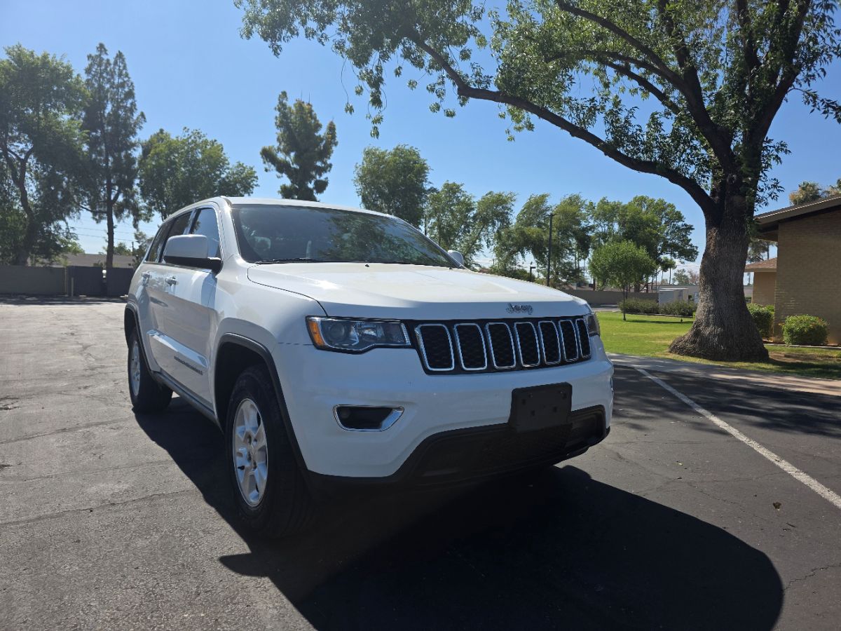 2017 Jeep Grand Cherokee Laredo Bluetooth Backup Cam V6 Power! Got 2!
