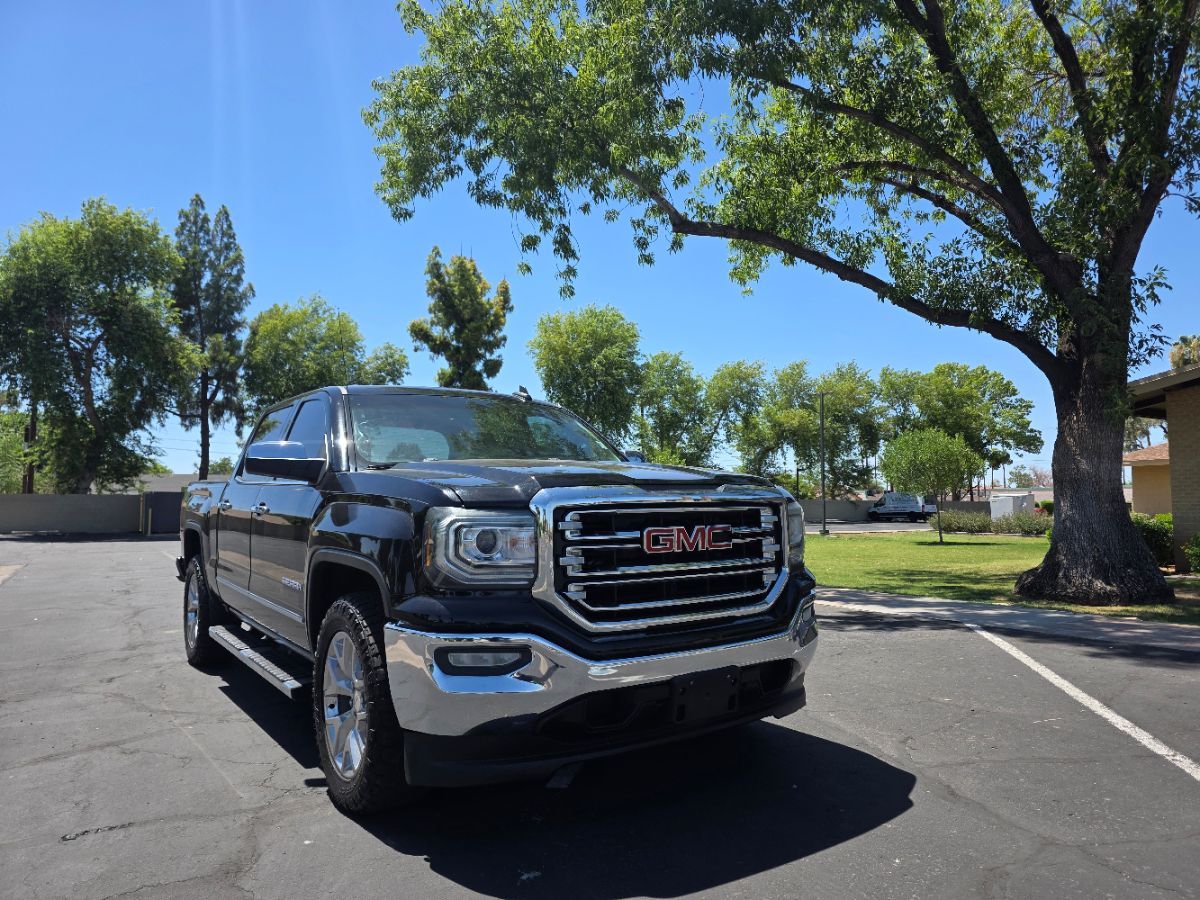 2018 GMC Sierra 2WD Crew Cab Short Box SLT's photo