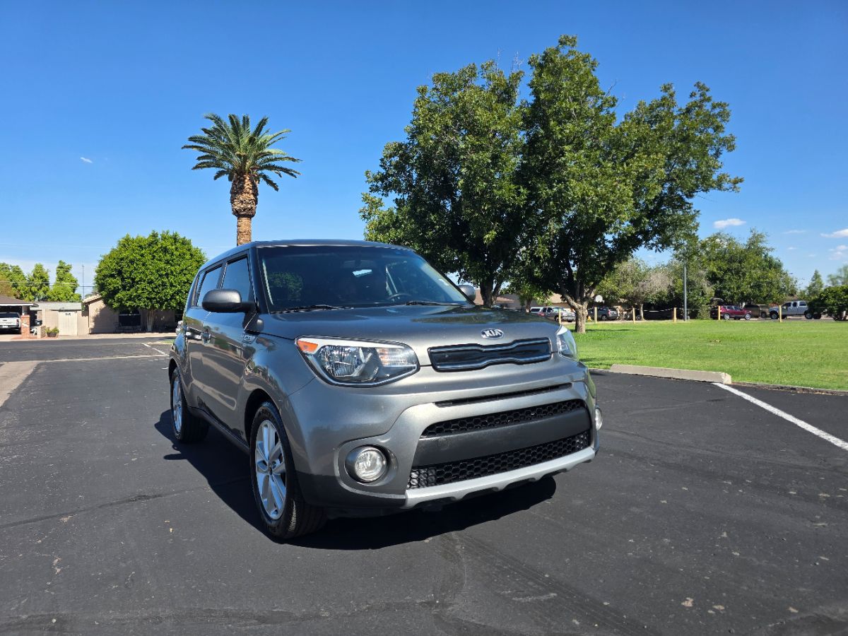 2019 Kia Soul + FWD photo