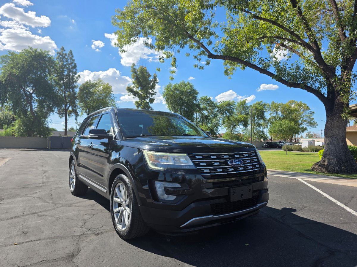 2017 Ford Explorer Limited 3rd Row Leather V6 Power! ONLY 87K miles!