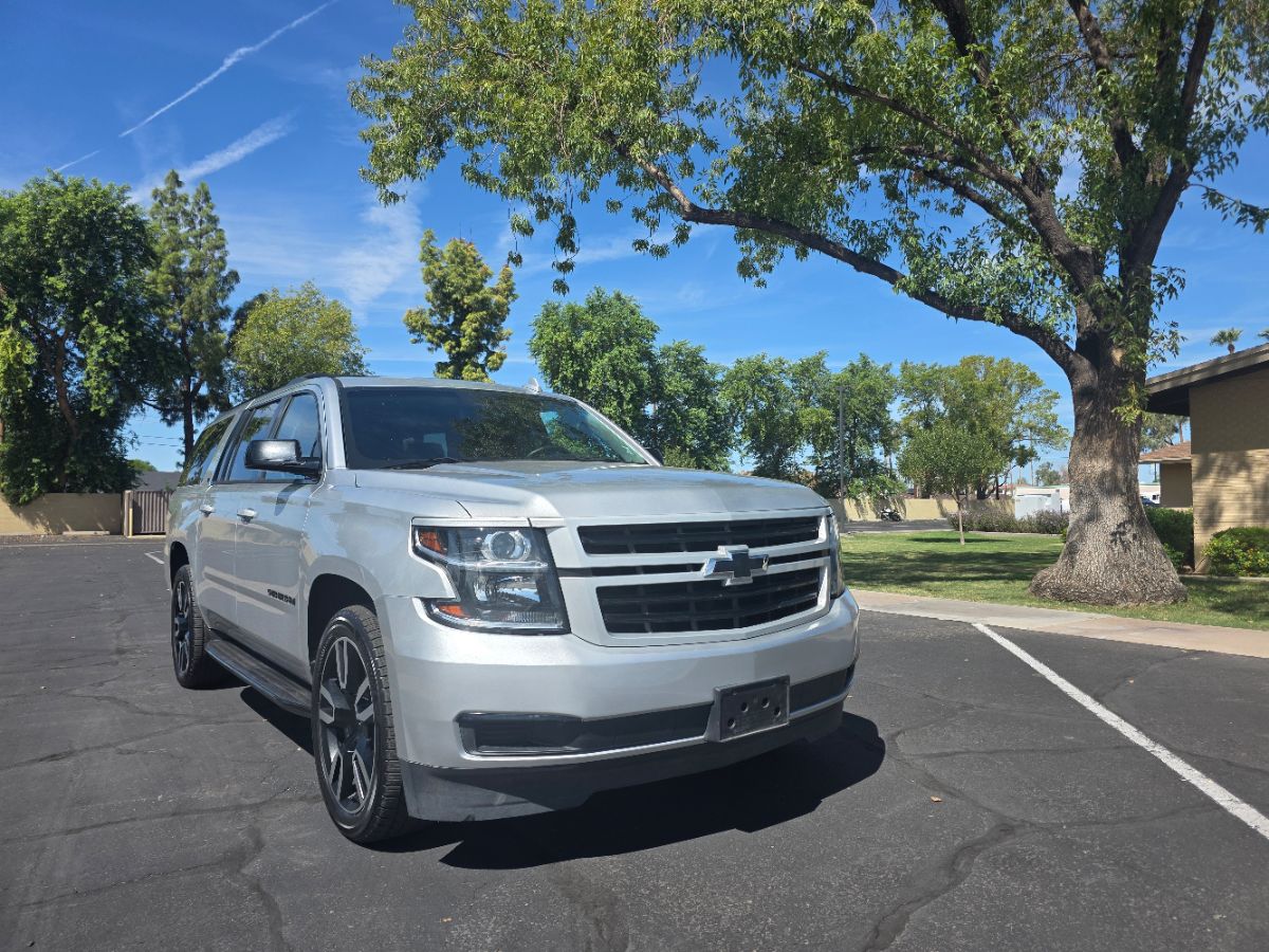 2018 Chevrolet Suburban LT 3rd Row! Bluetooth Backup Cam NAV Moonroof!