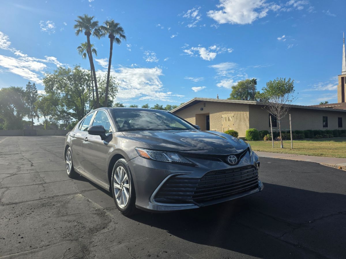 2021 Toyota Camry LE One Owner! Bluetooth Backup 39 MPG!