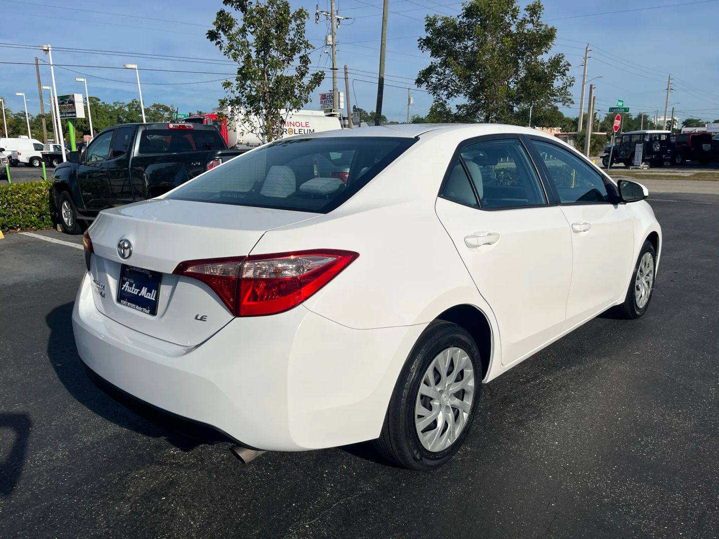 2019 Toyota Corolla LE - Photo 13