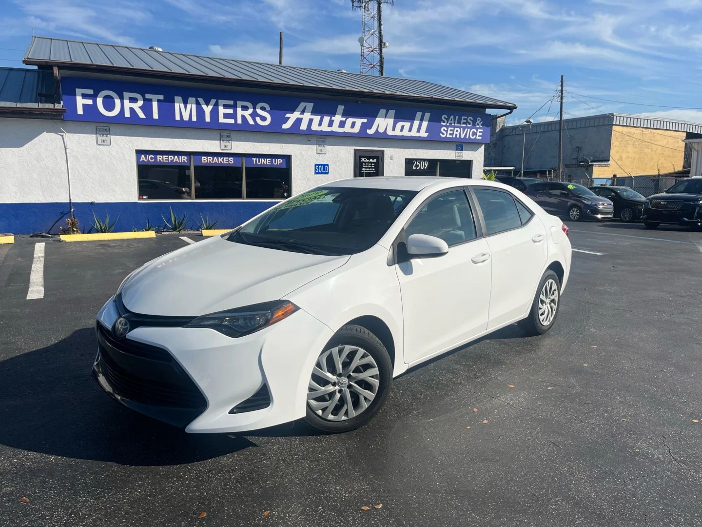 Toyota Corolla photo 2