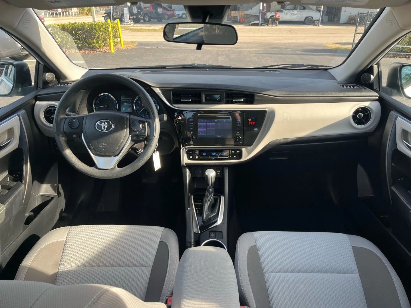 Toyota Corolla photo 24