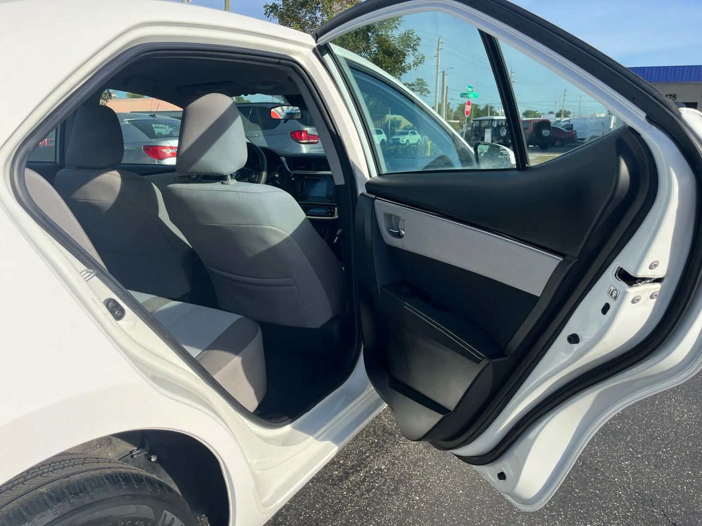 Toyota Corolla photo 29