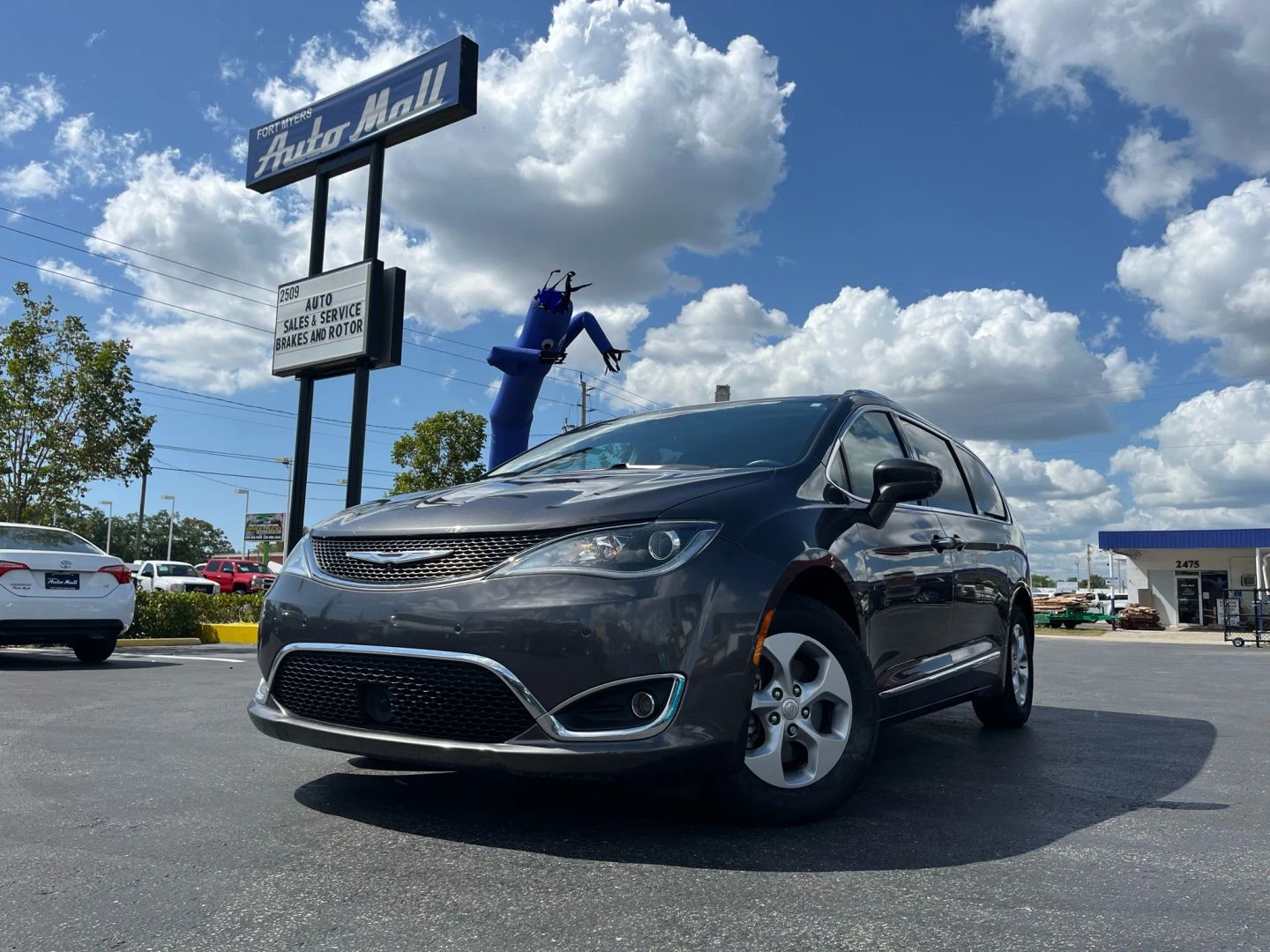 2017 Chrysler Pacifica Touring-L Plus - Photo 2