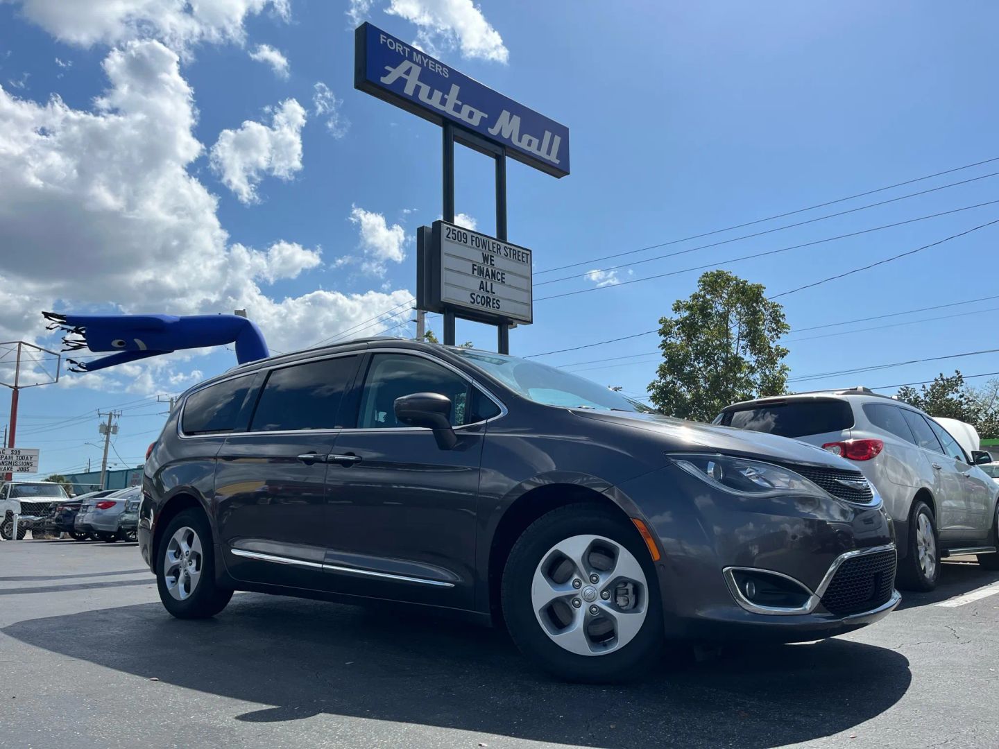 2017 Chrysler Pacifica Touring-L Plus - Photo 9