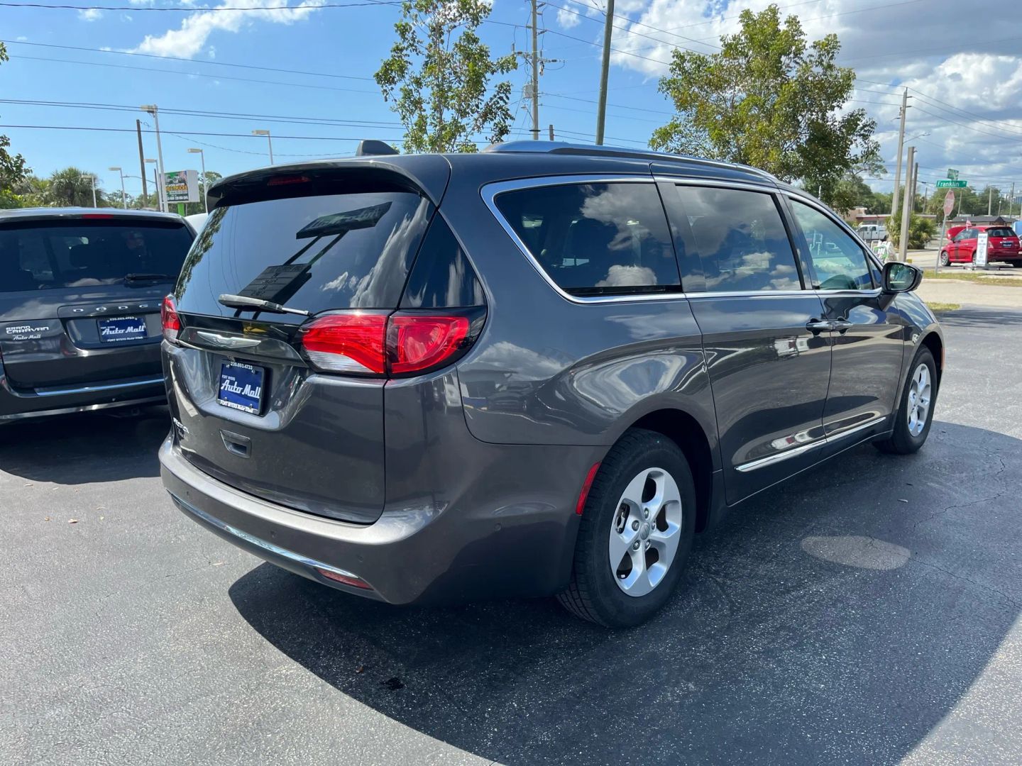 2017 Chrysler Pacifica Touring-L Plus - Photo 12