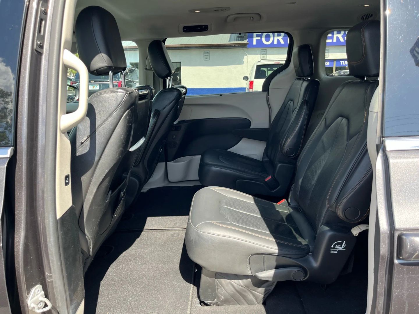 2017 Chrysler Pacifica Touring-L Plus - Photo 18