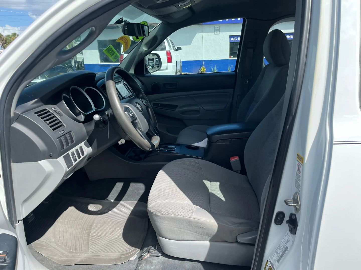 2015 Toyota Tacoma Base - Photo 19