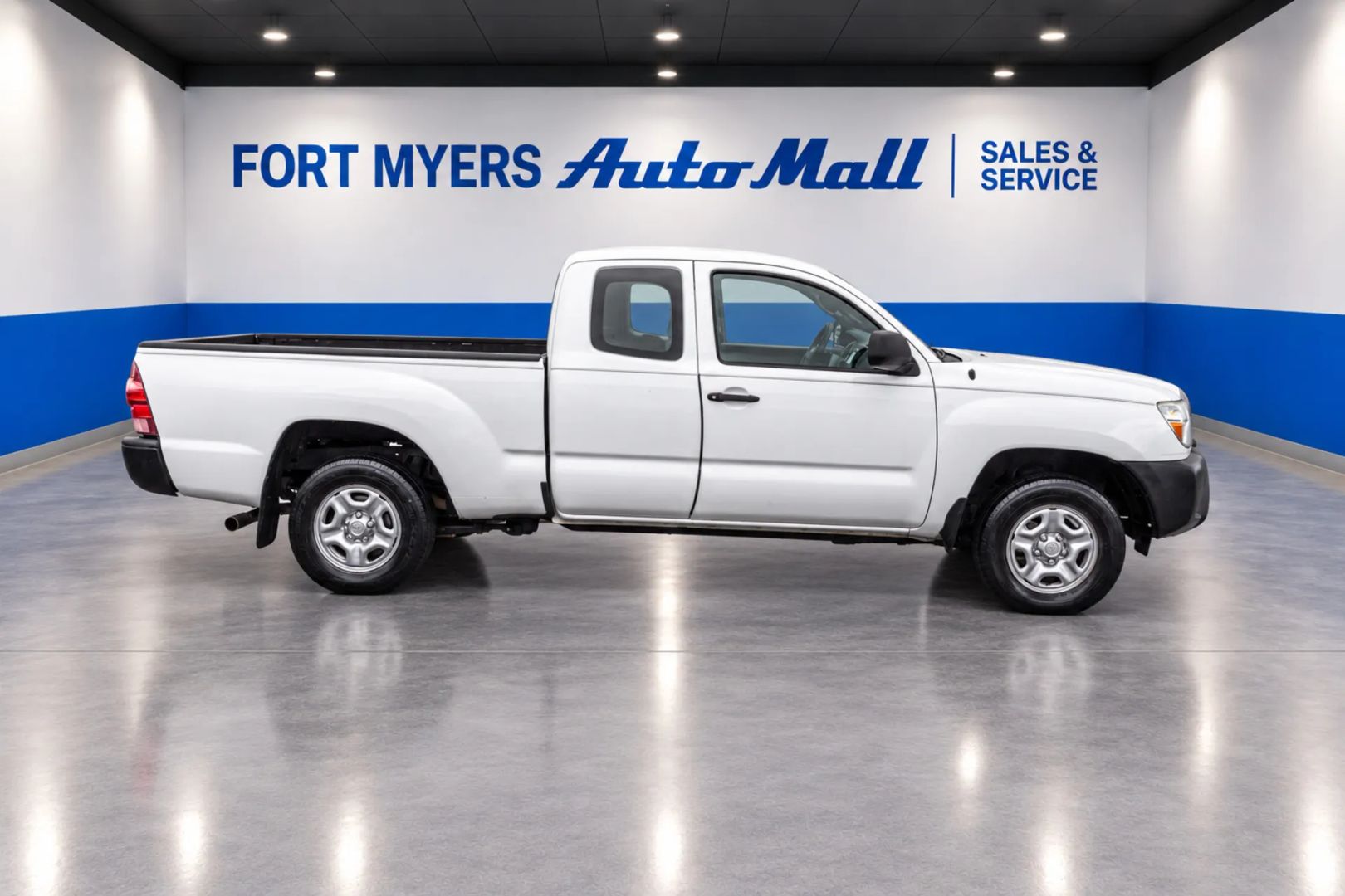Photo 2 of this Toyota Tacoma
