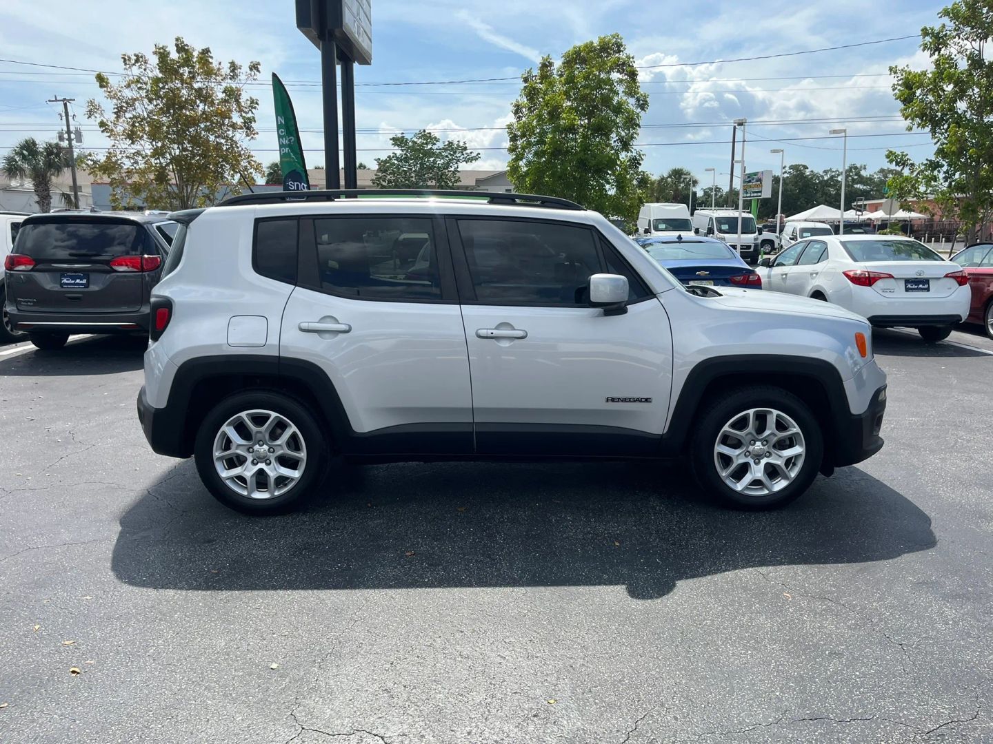 2017 Jeep Renegade Latitude - Photo 8
