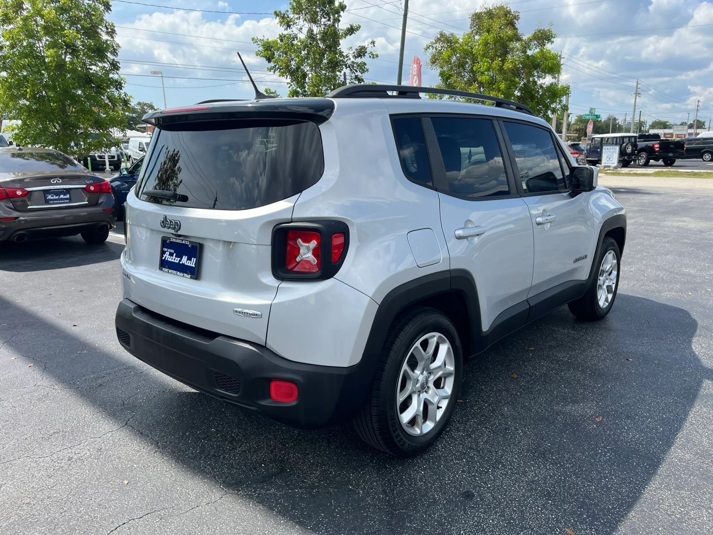 2017 Jeep Renegade Latitude - Photo 9
