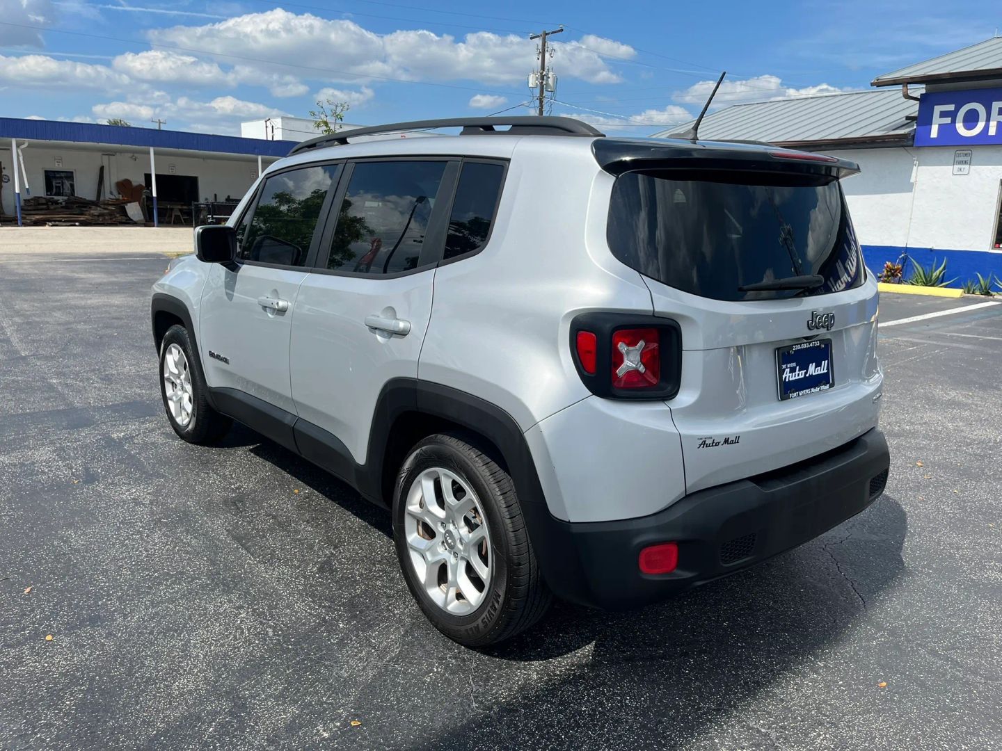 2017 Jeep Renegade Latitude - Photo 11
