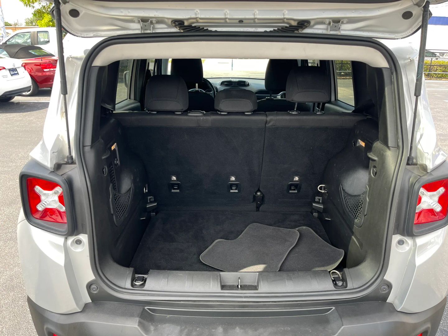 2017 Jeep Renegade Latitude - Photo 23