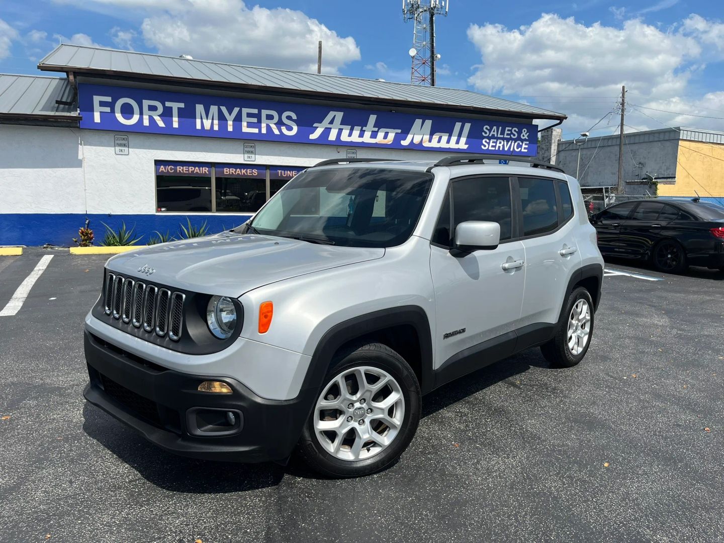 2017 Jeep Renegade Latitude - Photo 2
