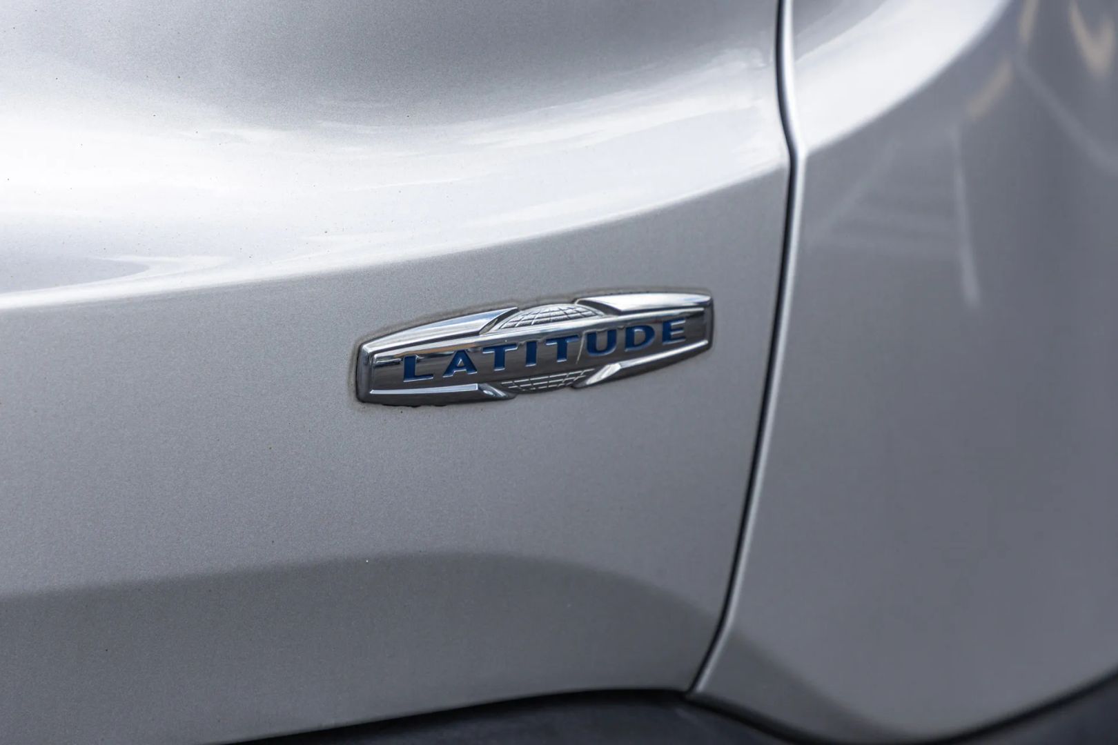 Photo 31 of this Jeep Renegade