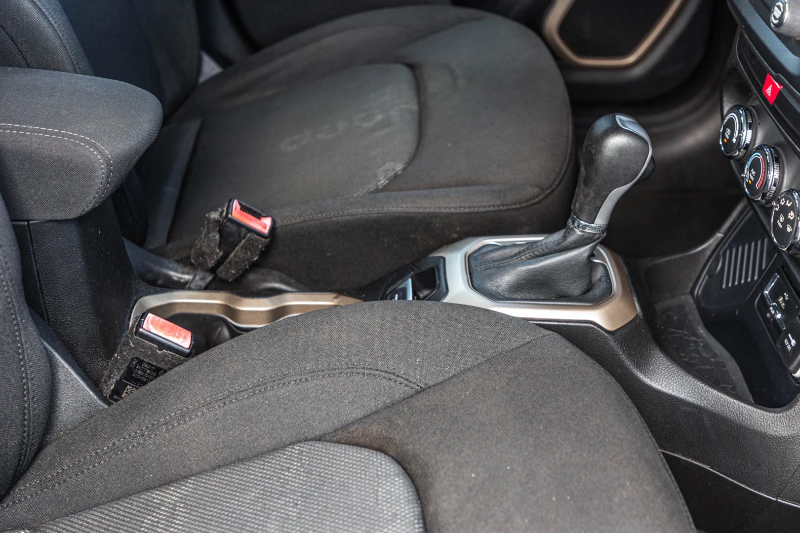 Photo 39 of this Jeep Renegade