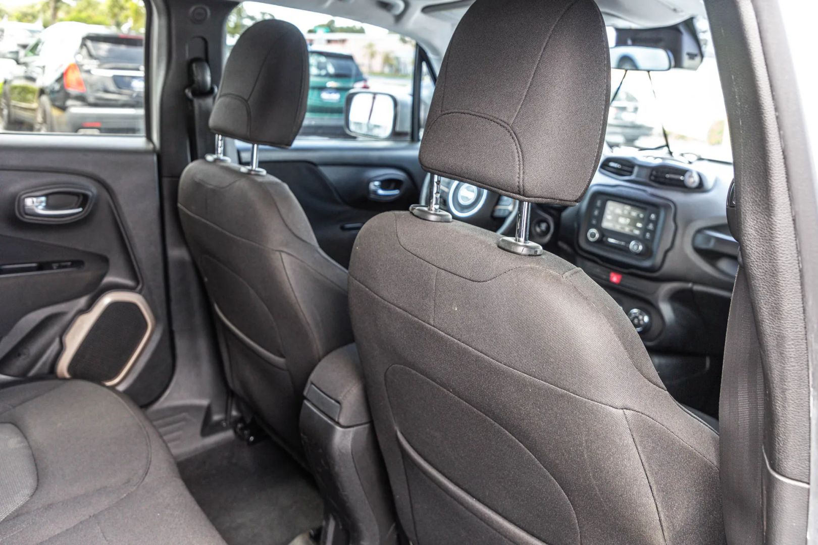 Photo 45 of this Jeep Renegade