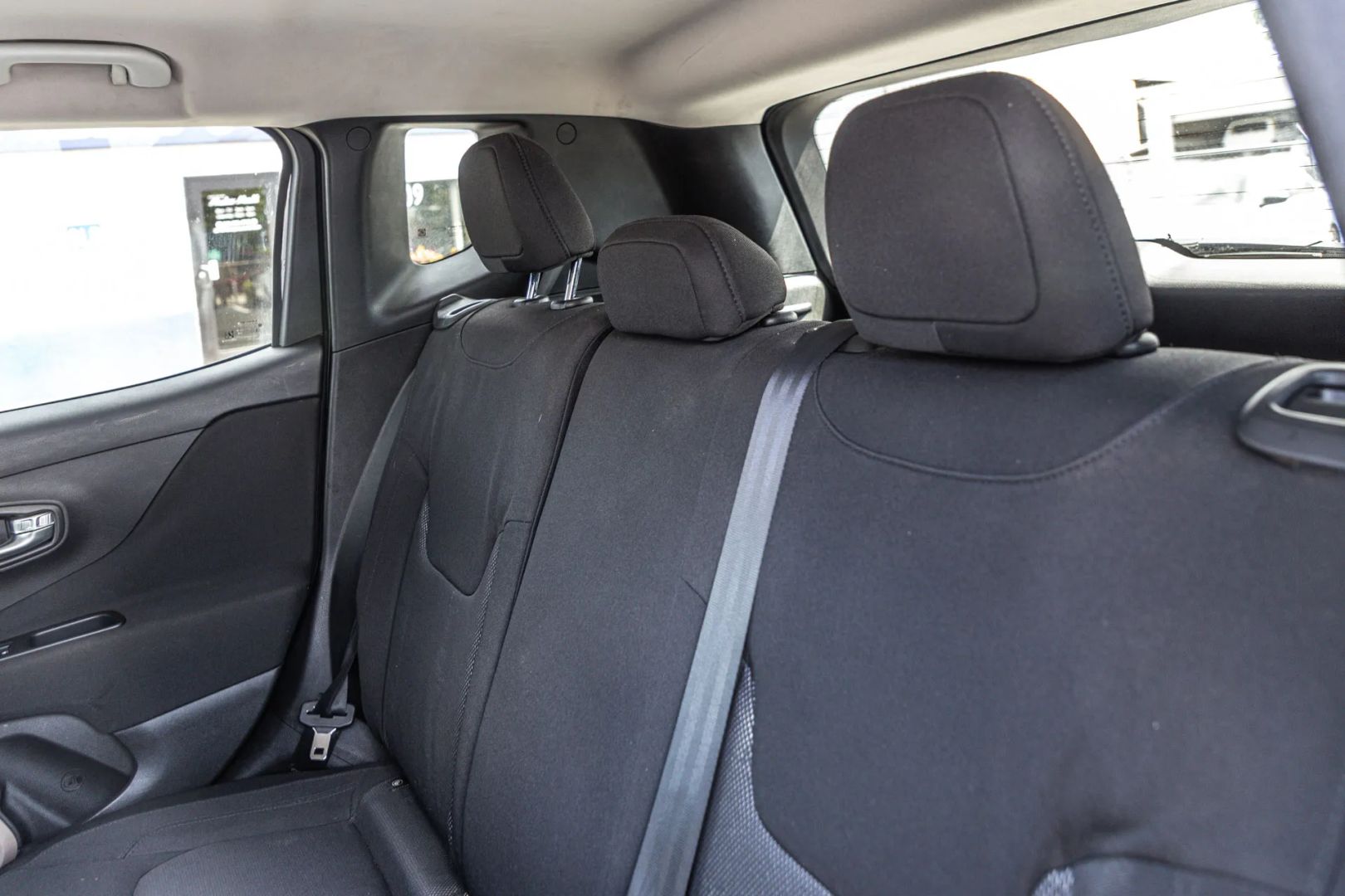 Photo 67 of this Jeep Renegade