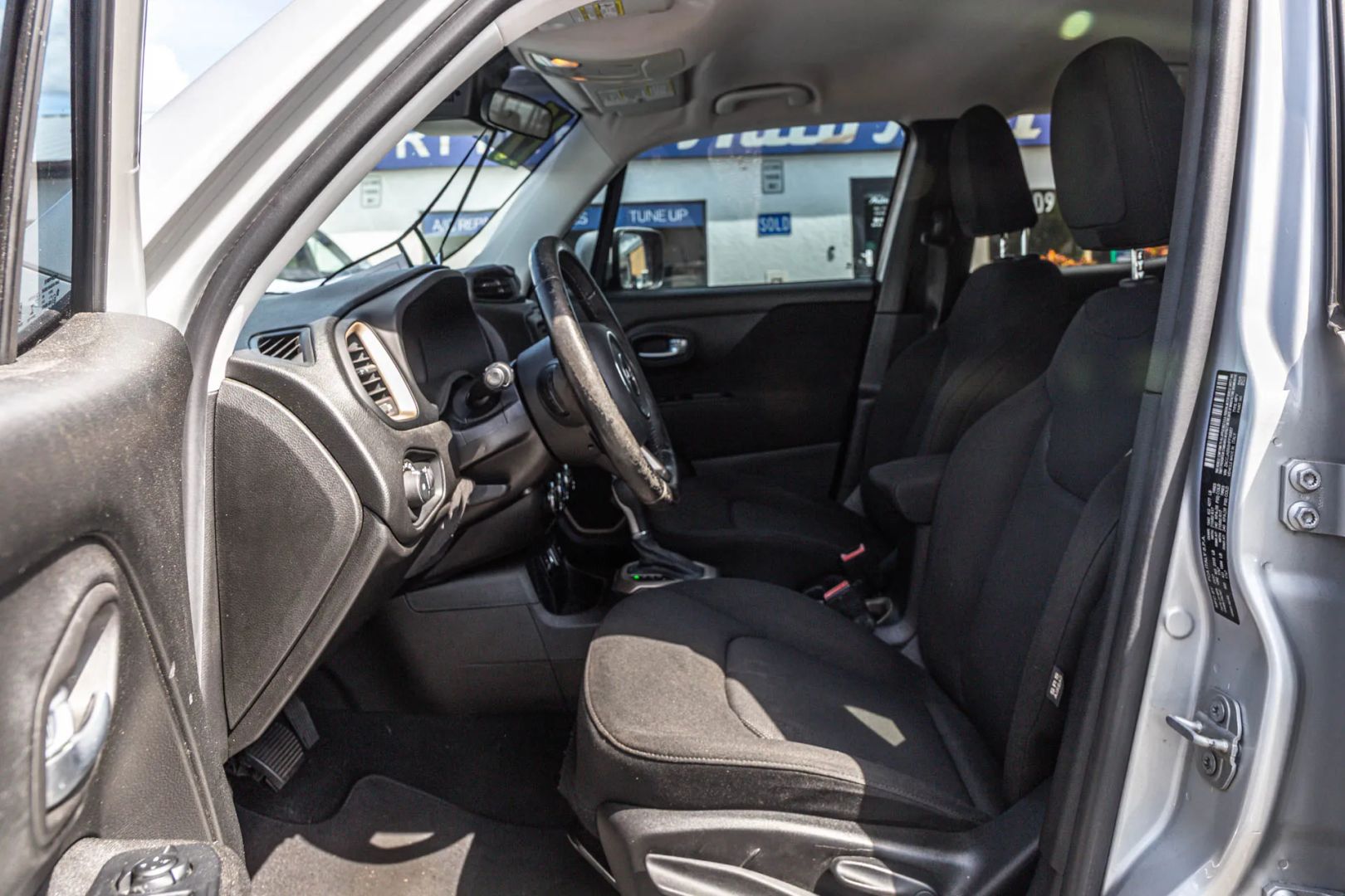 Photo 71 of this Jeep Renegade