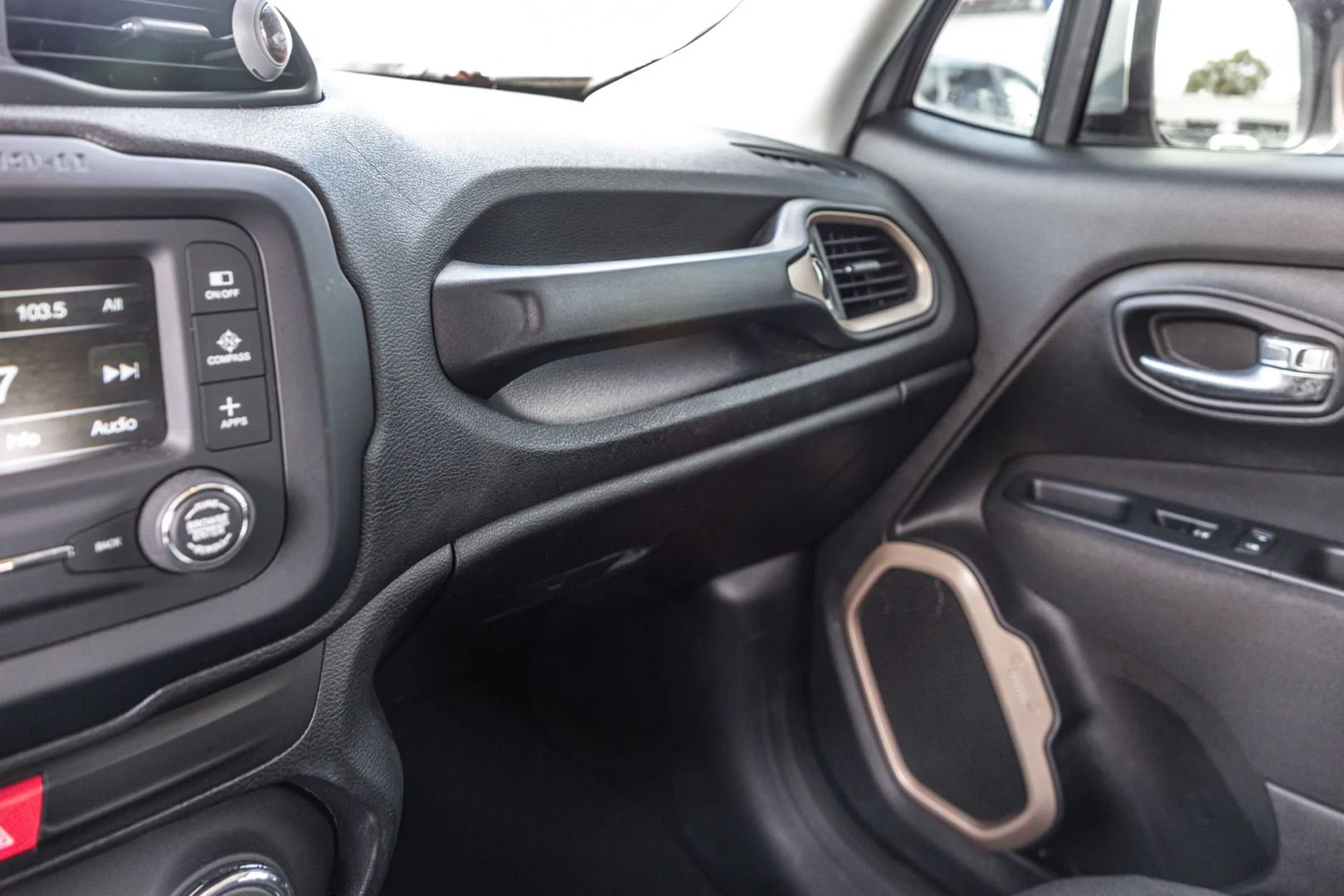 2017 Jeep Renegade Latitude - Photo 72