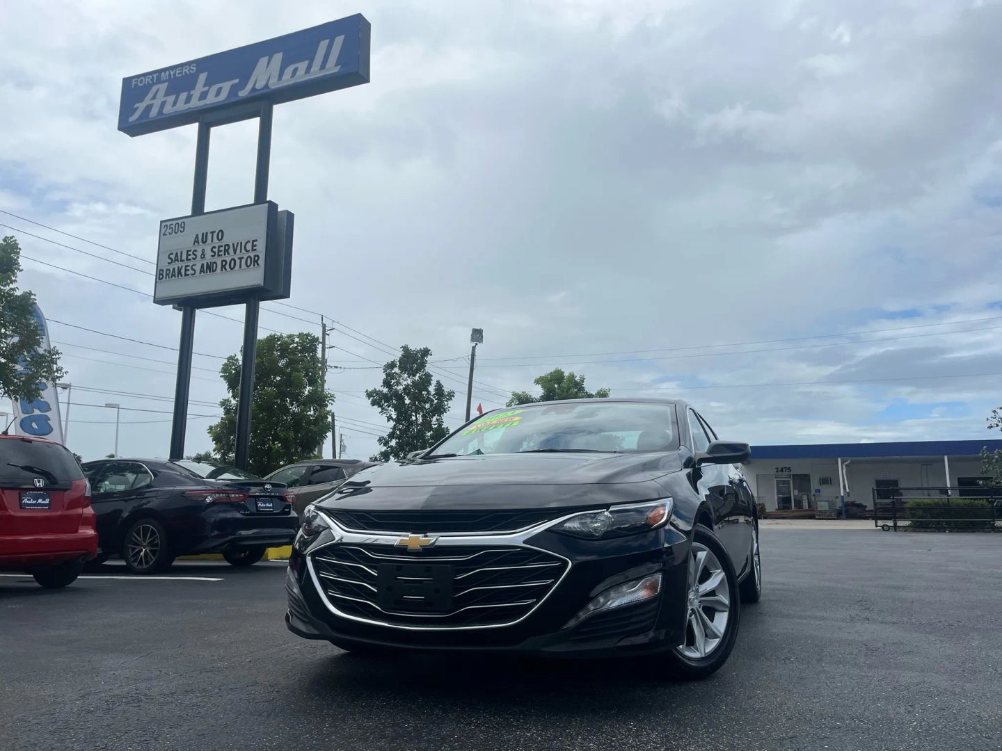 2023 Chevrolet Malibu 1LT - Photo 4